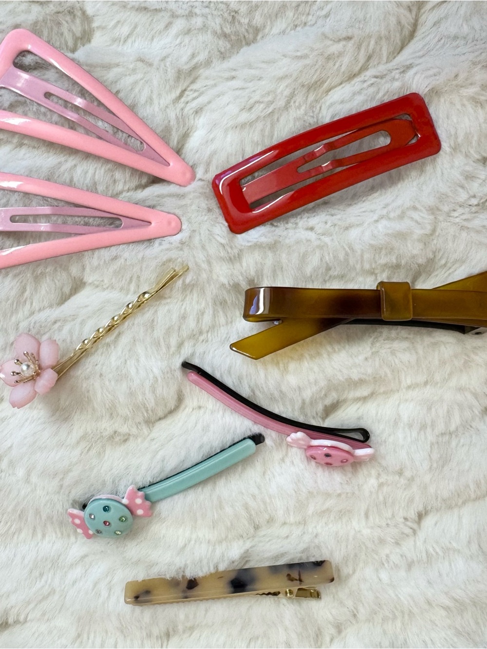 Kawaii Miscellaneous Hair Clip Set  Decorative Clips and Barrettes 8 Pc Set